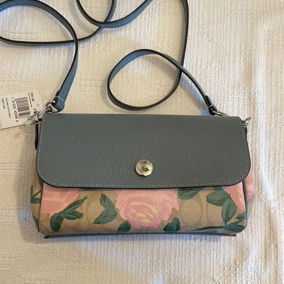 COACH -camo rose logo reverse crossbody - NWT - Picture 1 of 12